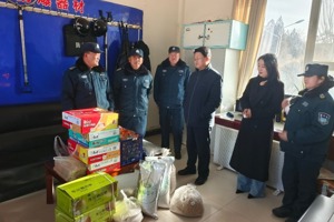 学院领导春节前夕深入一线检查指导并慰问值班值守人员