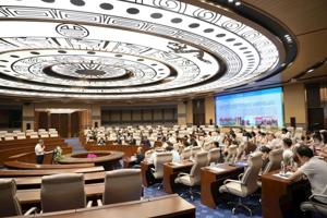学校领导参加2024年中国－东盟教育交流周活动