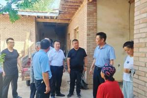 学院党委书记黄成定深入帮扶村调研乡村振兴帮扶工作